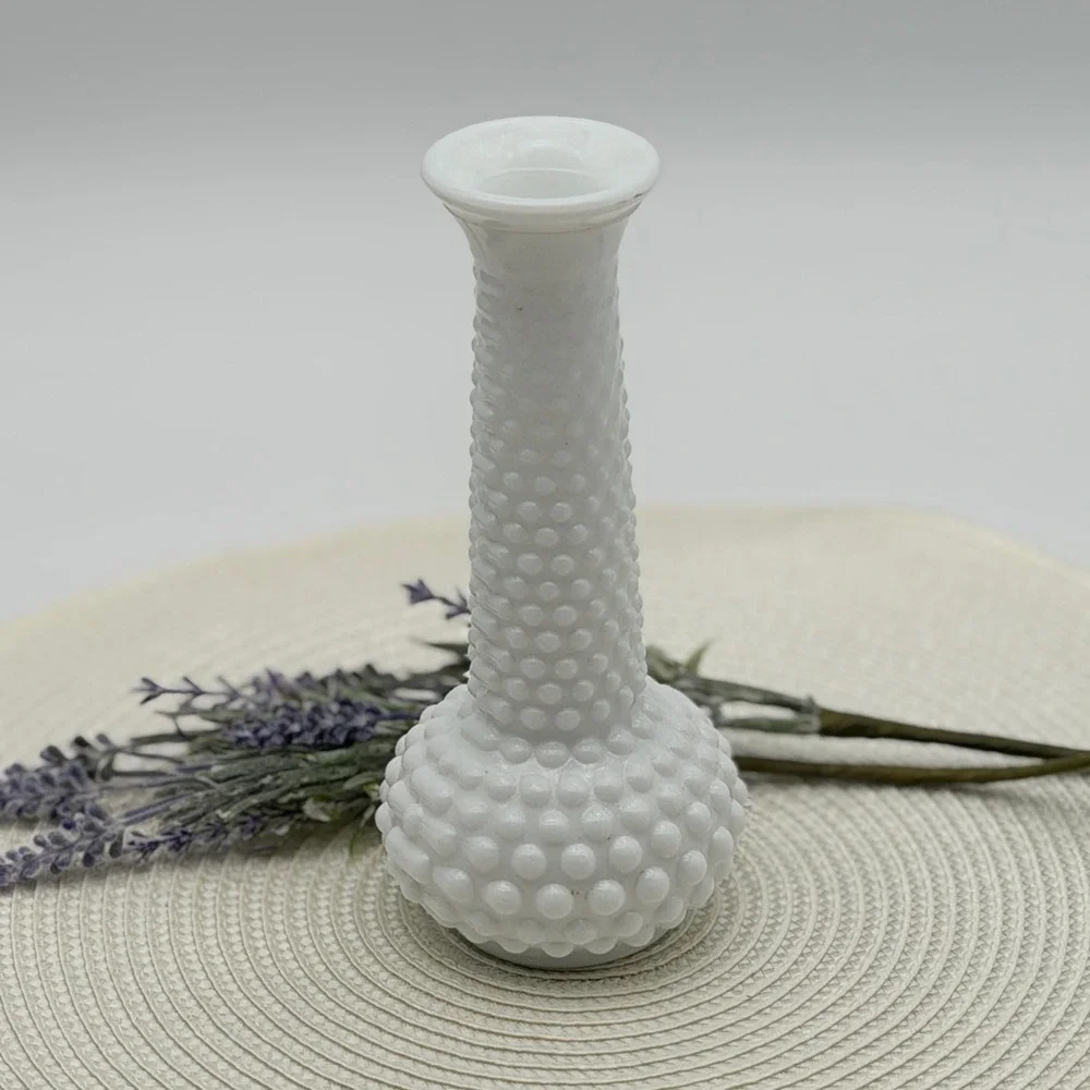 Vintage EO Brody Co White Milk Glass Hobnail Bud Vase M2000 Cleveland Ohio 6.25